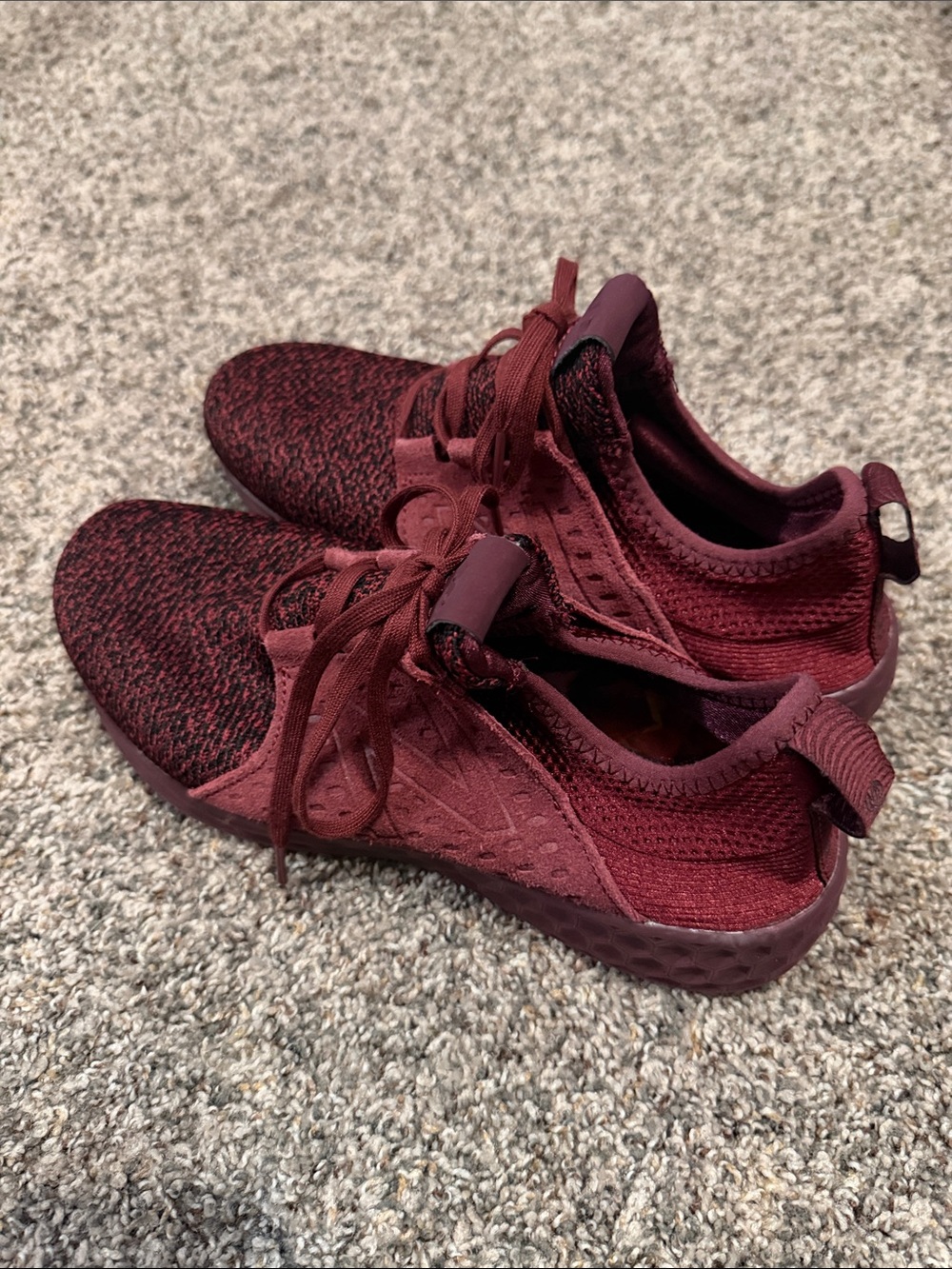 New Balance Fresh Foam Cruz Women's Burgundy Knit Lace-Up Sneakers Size 9